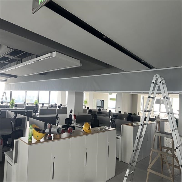 挡烟垂壁吊顶上方需要做封堵吗？